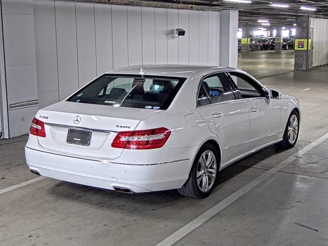 MERCEDES BENZ E CLASS 2013