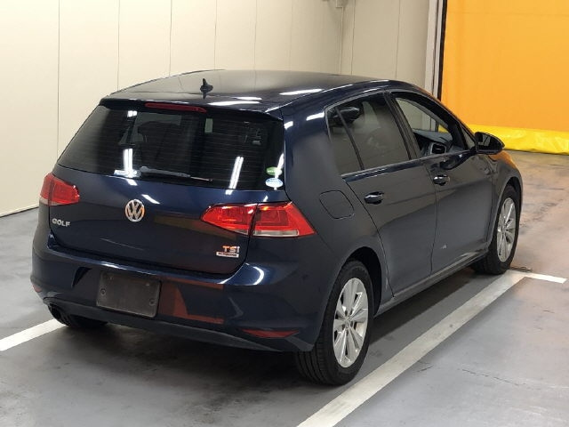 VOLKSWAGEN GOLF 2016