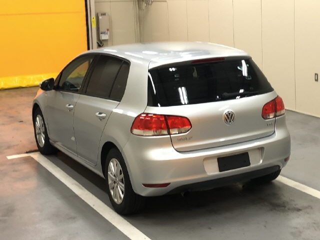 VOLKSWAGEN GOLF 2012