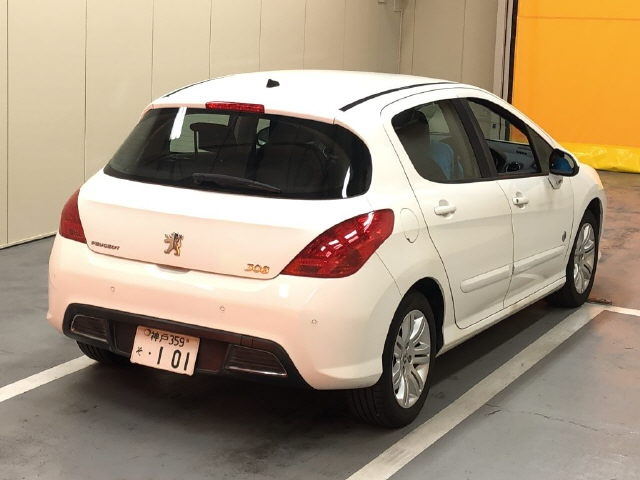 PEUGEOT 308 2011