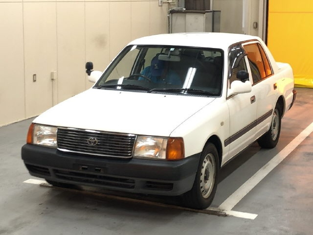 TOYOTA CROWN COMFORT 2013