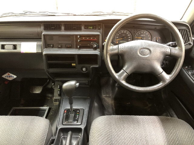 TOYOTA CROWN COMFORT 2013