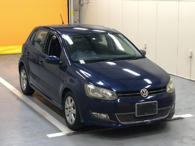 VOLKSWAGEN POLO 2011