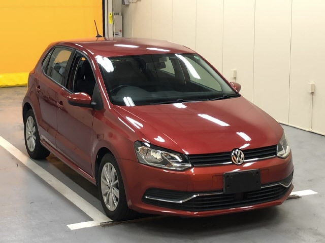 VOLKSWAGEN POLO 2016