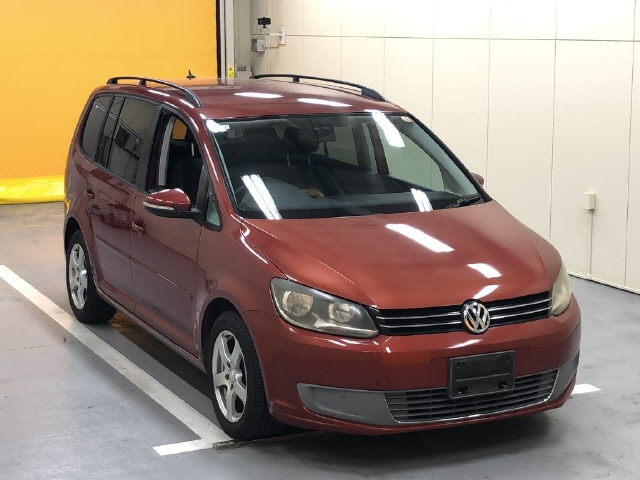 VOLKSWAGEN GOLF TOURAN 2011