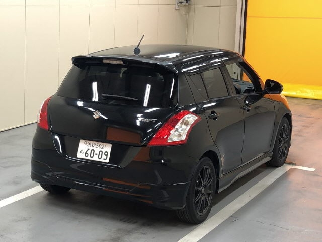 SUZUKI SWIFT 2012