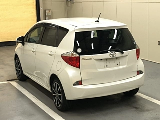TOYOTA RACTIS 2011