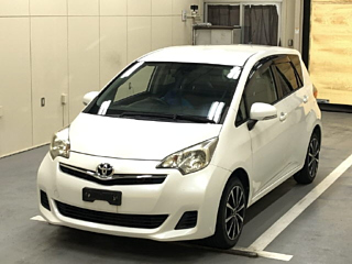 TOYOTA RACTIS 2011