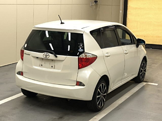 TOYOTA RACTIS 2011