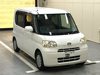 DAIHATSU TANTO 2009