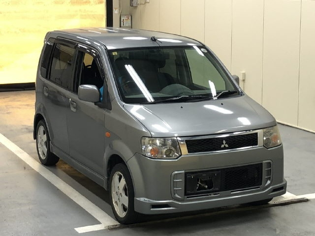 MITSUBISHI EK SPORTS 2011