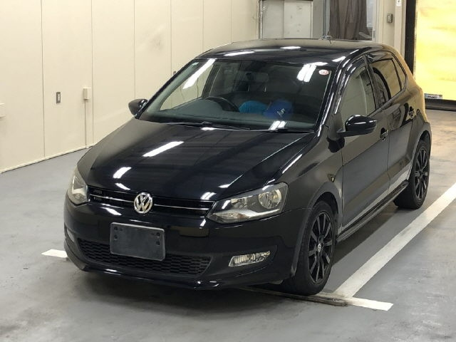 VOLKSWAGEN POLO 2014