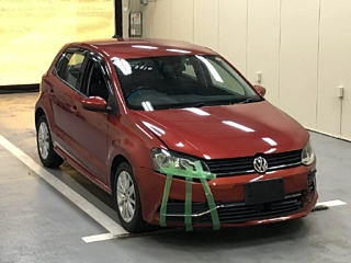 VOLKSWAGEN POLO 2016