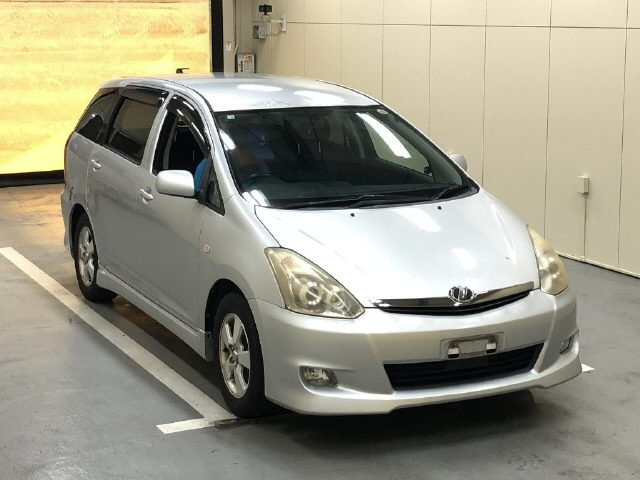 TOYOTA WISH 2008