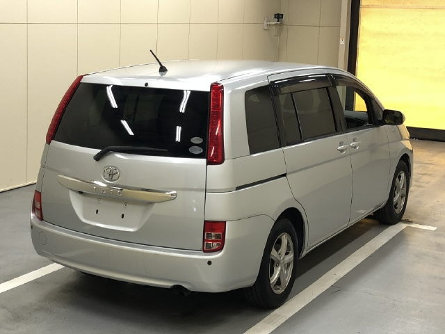TOYOTA ISIS 2008