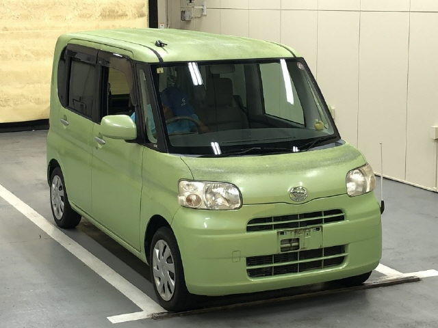 DAIHATSU TANTO 2012