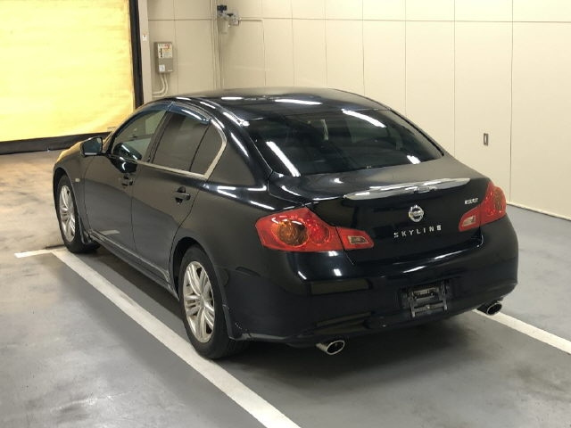 NISSAN SKYLINE 2011