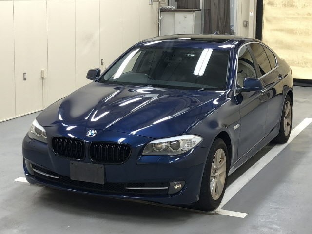BMW 5 SERIES 2010