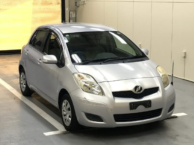 TOYOTA VITZ 2008
