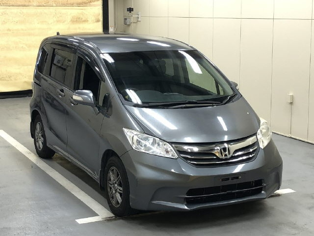 HONDA FREED 2012
