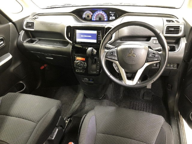 MITSUBISHI DELICA D2 2020