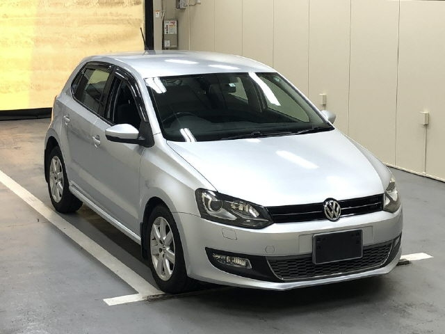 VOLKSWAGEN POLO 2012