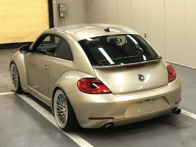 VOLKSWAGEN THE BEETLE 2014