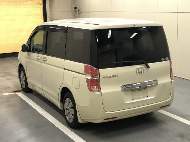 HONDA STEP WAGON 2010