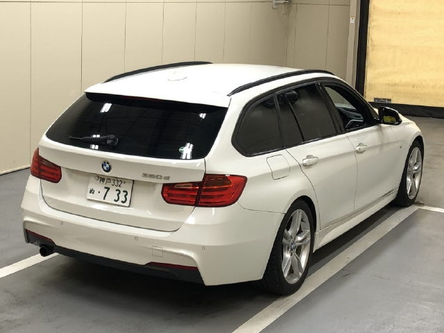 BMW 3 SERIES 2013