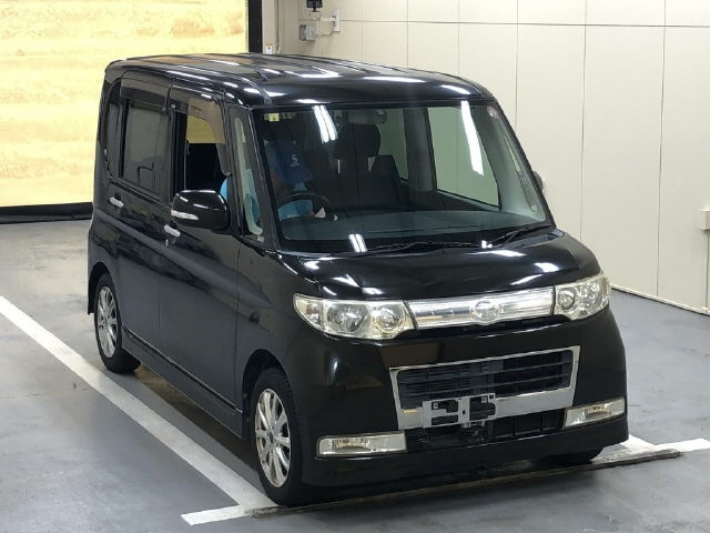 DAIHATSU TANTO 2008
