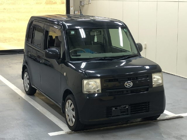 DAIHATSU MOVE CONTE 2011