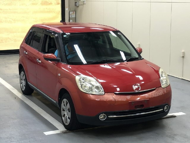 MAZDA VERISA 2010