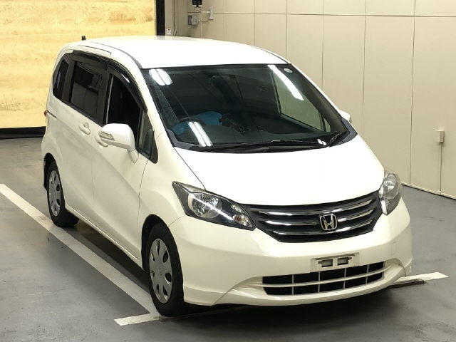 HONDA FREED 2010