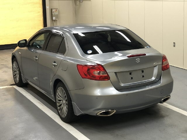 SUZUKI KIZASHI 2010
