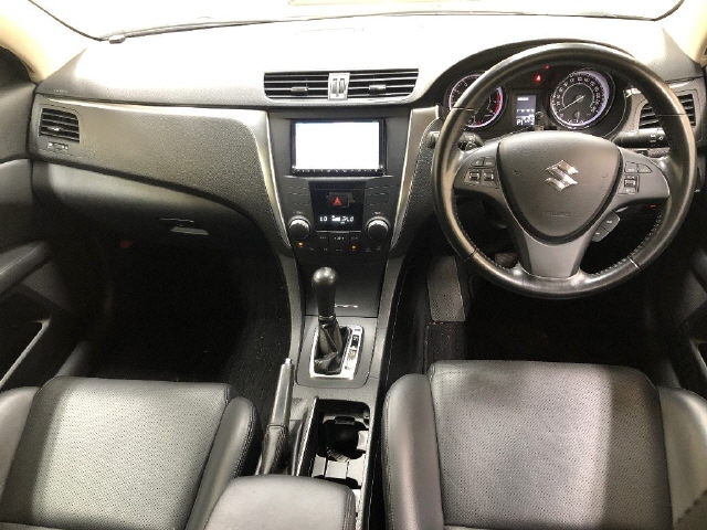 SUZUKI KIZASHI 2010