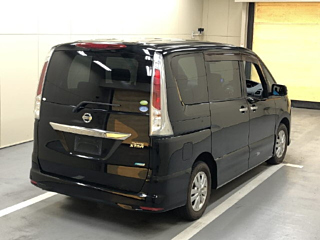 NISSAN SERENA 2011