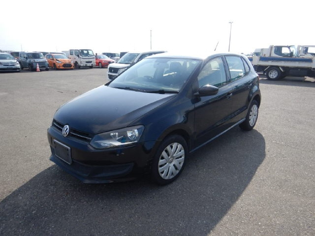 VOLKSWAGEN POLO 2011