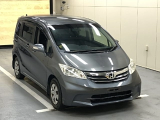HONDA FREED 2013
