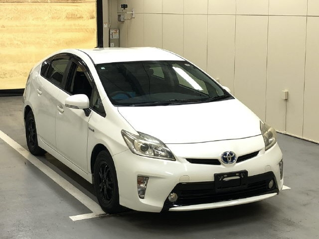 TOYOTA PRIUS 2012