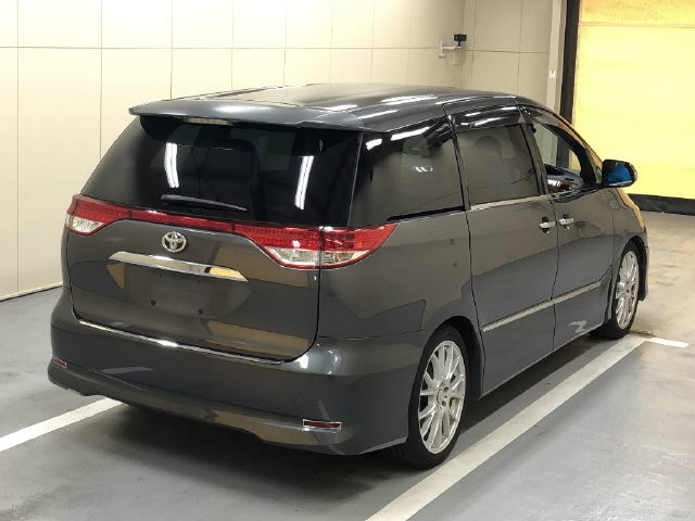 TOYOTA ESTIMA 2009