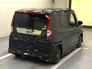 TOYOTA ROOMY 2018