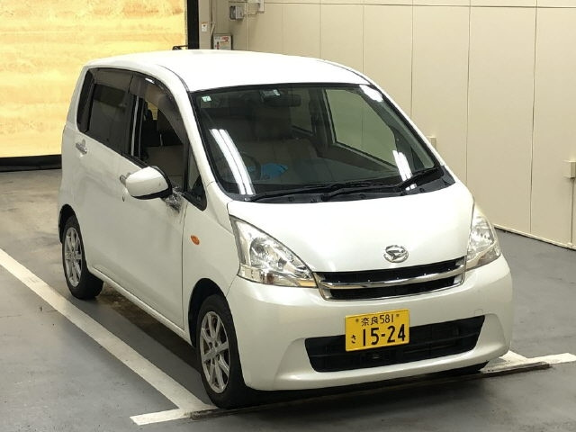 DAIHATSU MOVE 2011