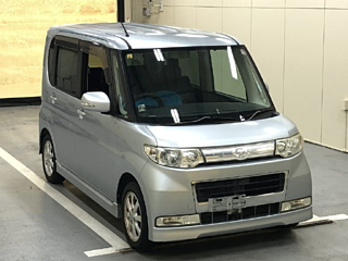 DAIHATSU TANTO 2008