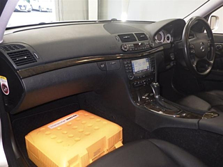 MERCEDES BENZ E CLASS 2008