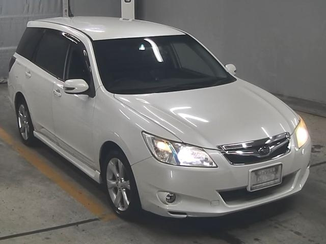 SUBARU EXIGA 2011