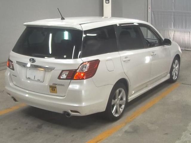 SUBARU EXIGA 2011