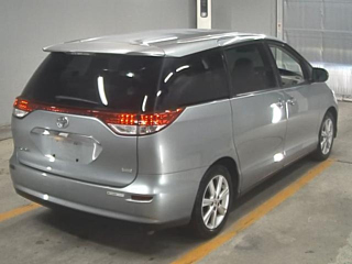 TOYOTA ESTIMA 2011