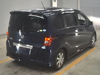 HONDA FREED 2010