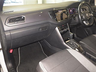 VOLKSWAGEN T-ROC 2020
