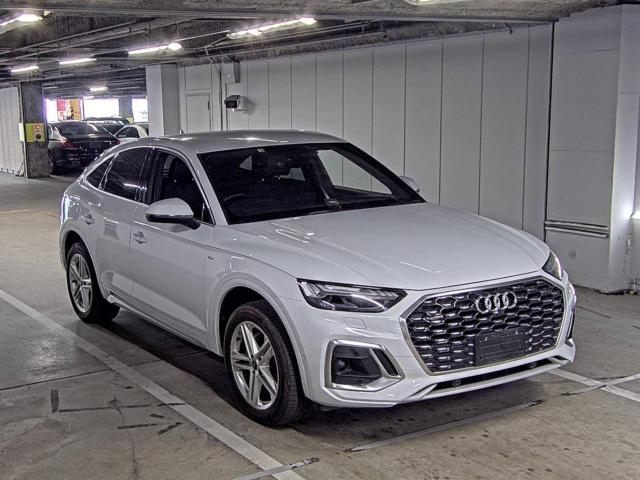 AUDI Q5 2022